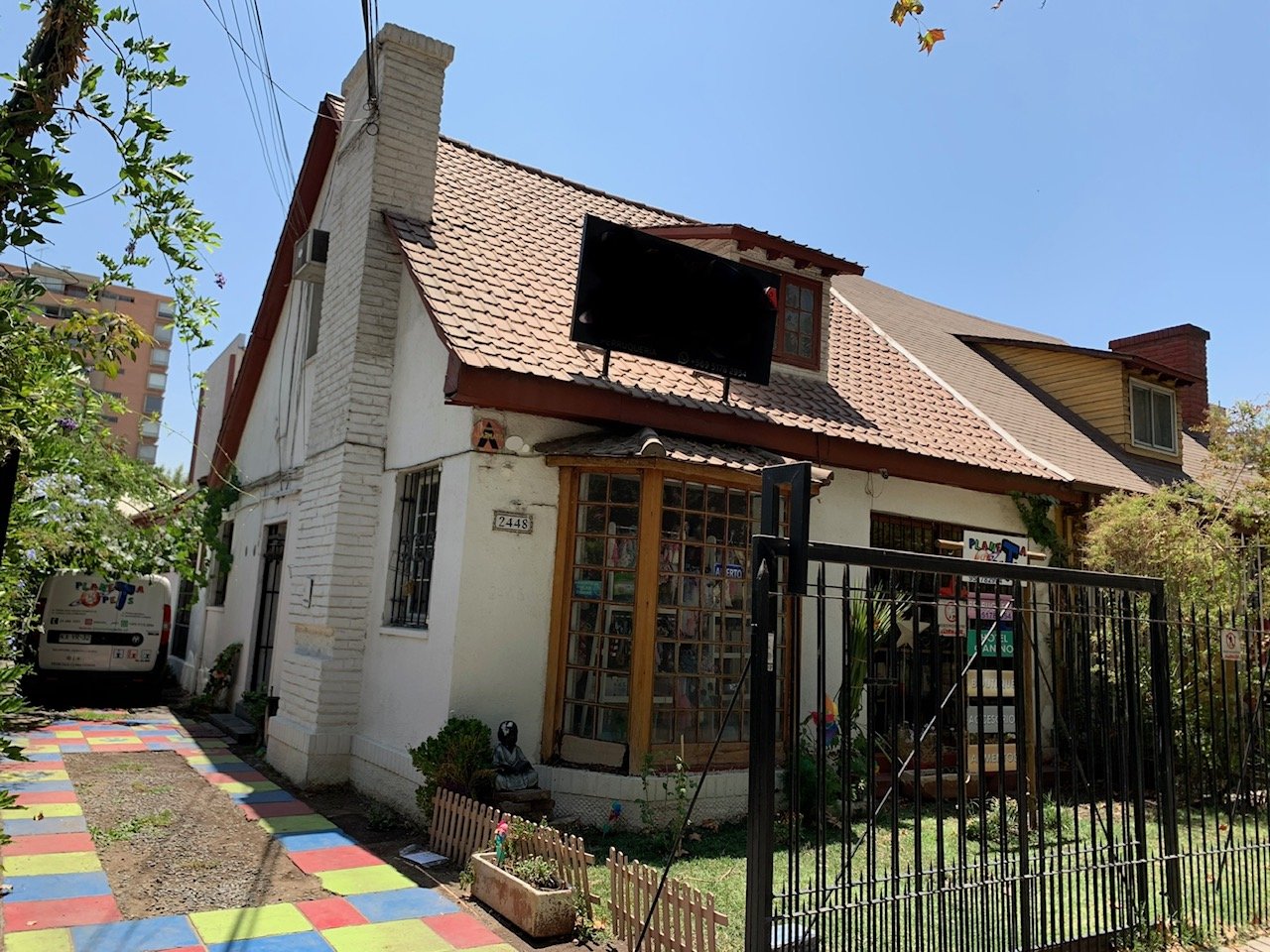 Ofertas sobre; Excelente, local oficina o casa funcionando, 9 privados lado metro